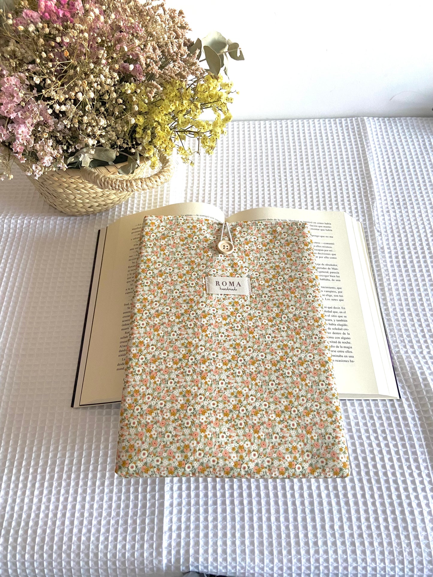 Funda libro CARLOTA