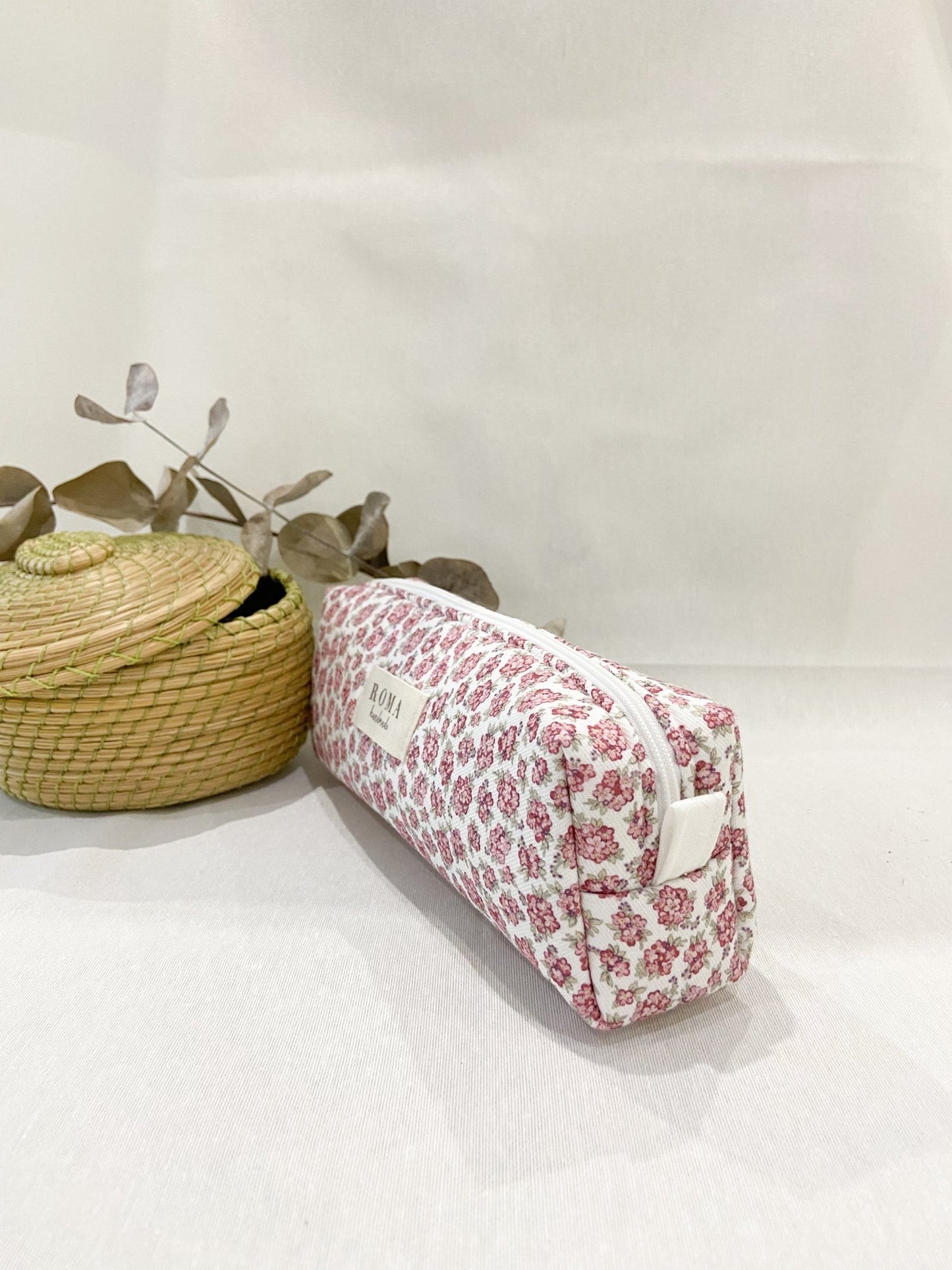 Estuche DAFNE hecho artesanalmente en España.