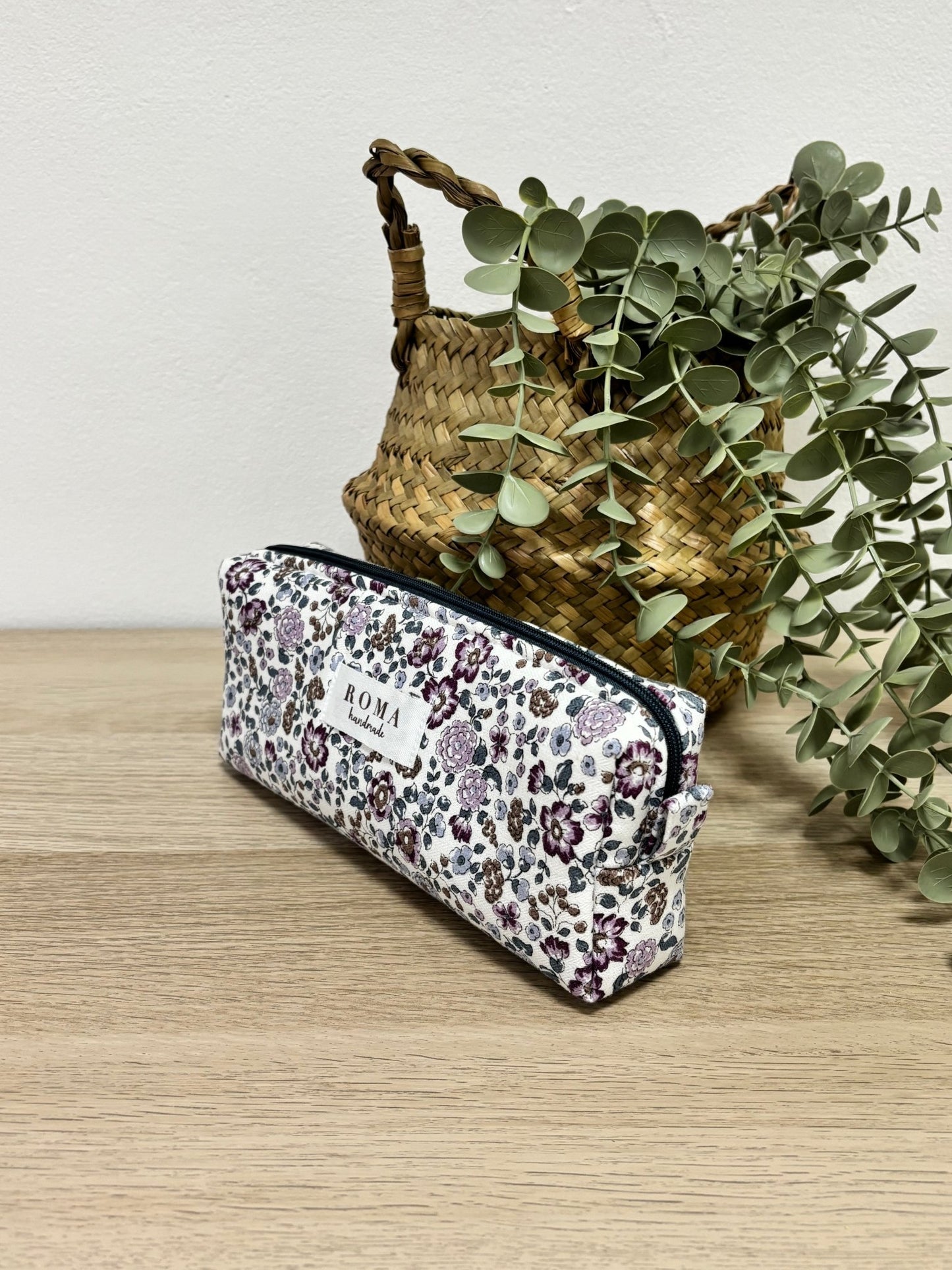 Estuche EMMA hecho artesanalmente en España.