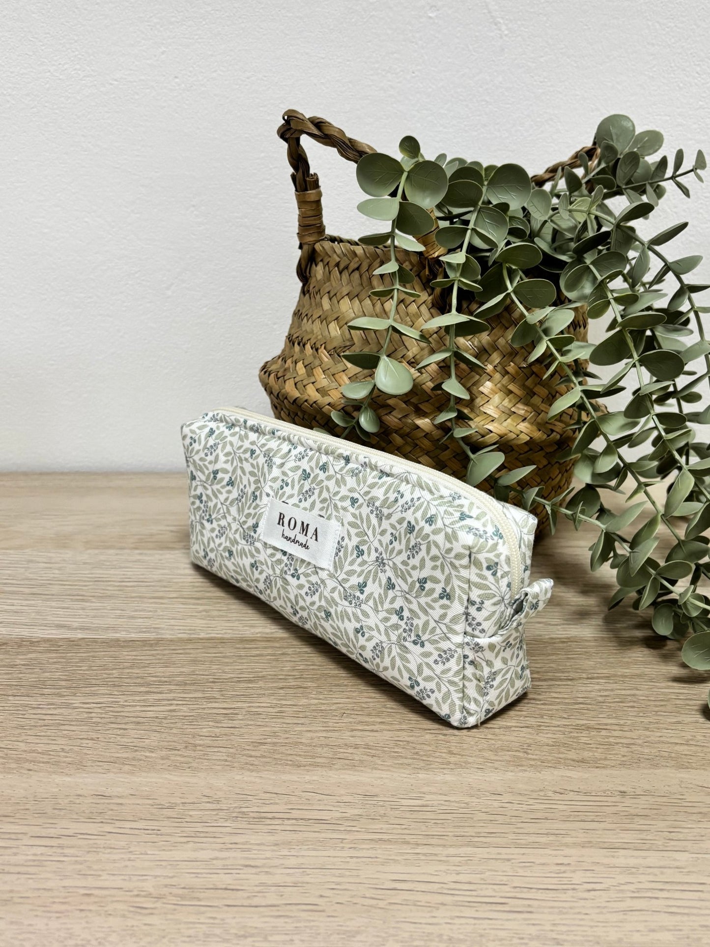 Estuche OLIVIA hecho artesanalmente en España.