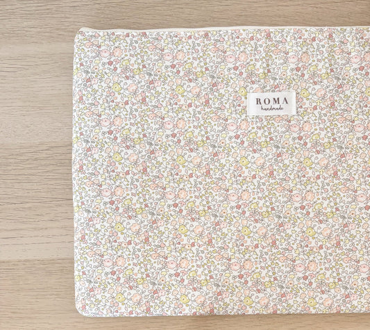 Funda ordenador o tablet JULIETA hecho artesanalmente en España.