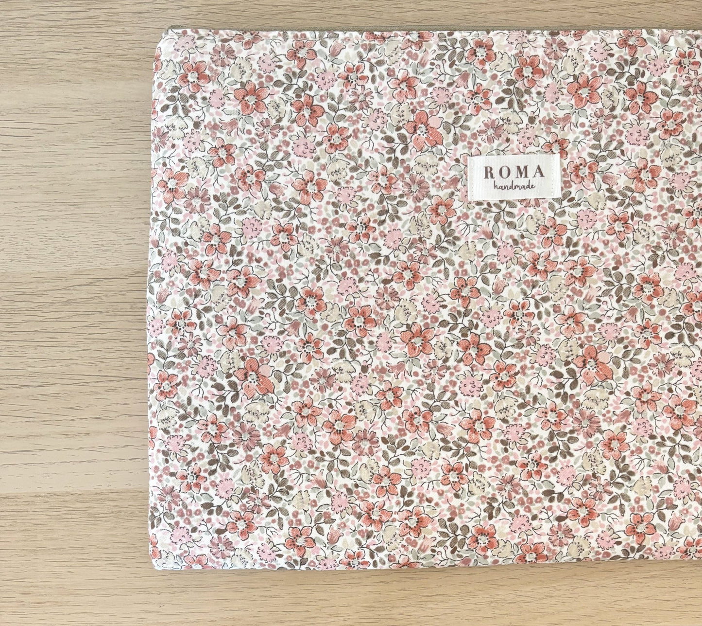 Funda ordenador o tablet NOA hecho artesanalmente en España.