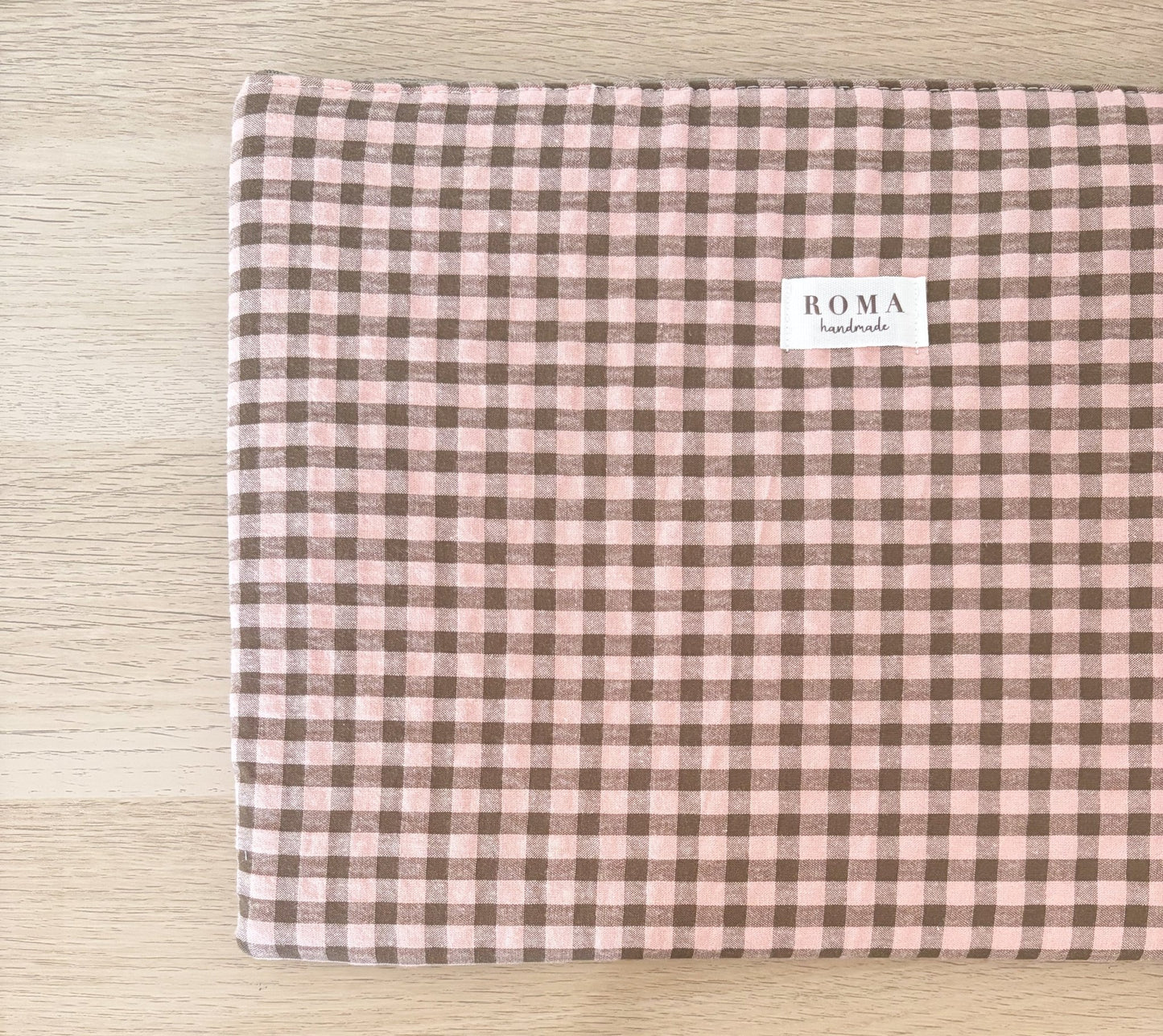 Funda ordenador o tablet VICHY CHOCOLATE hecho artesanalmente en España.