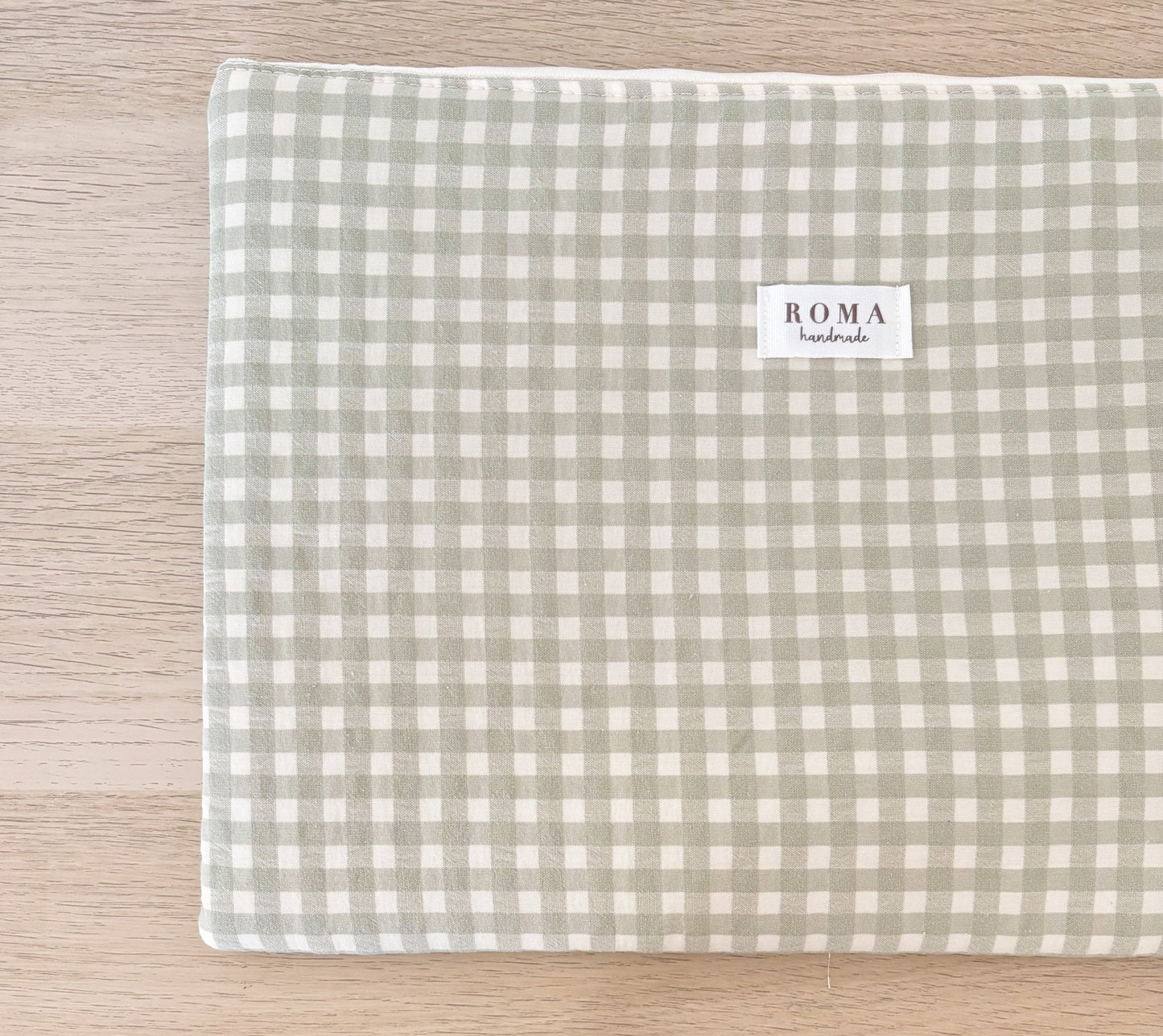 Funda ordenador o tablet VICHY VERDE hecho artesanalmente en España.