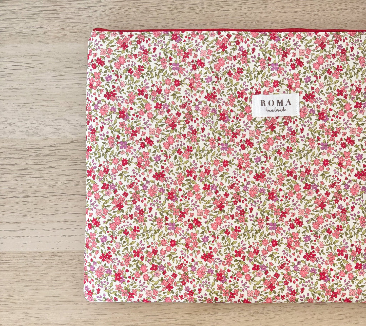 Funda ordenador o tablet ZOE hecho artesanalmente en España.