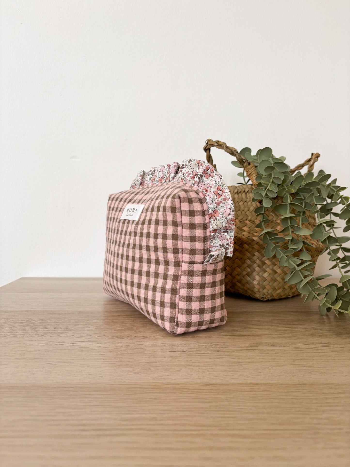 Neceser VICHY CHOCOLATE + volante NOA hecho artesanalmente en España.