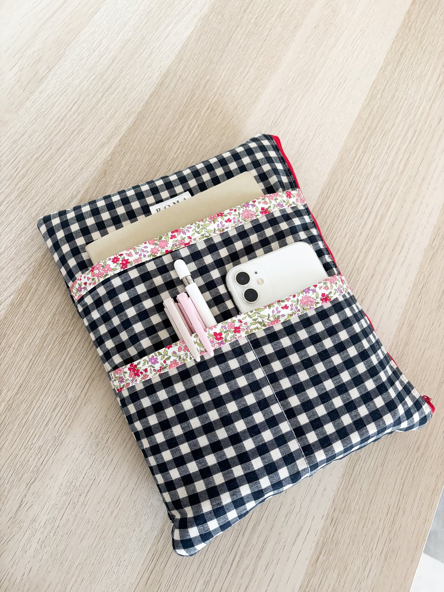 Funda iPad y tablet VICHY NEGRO
