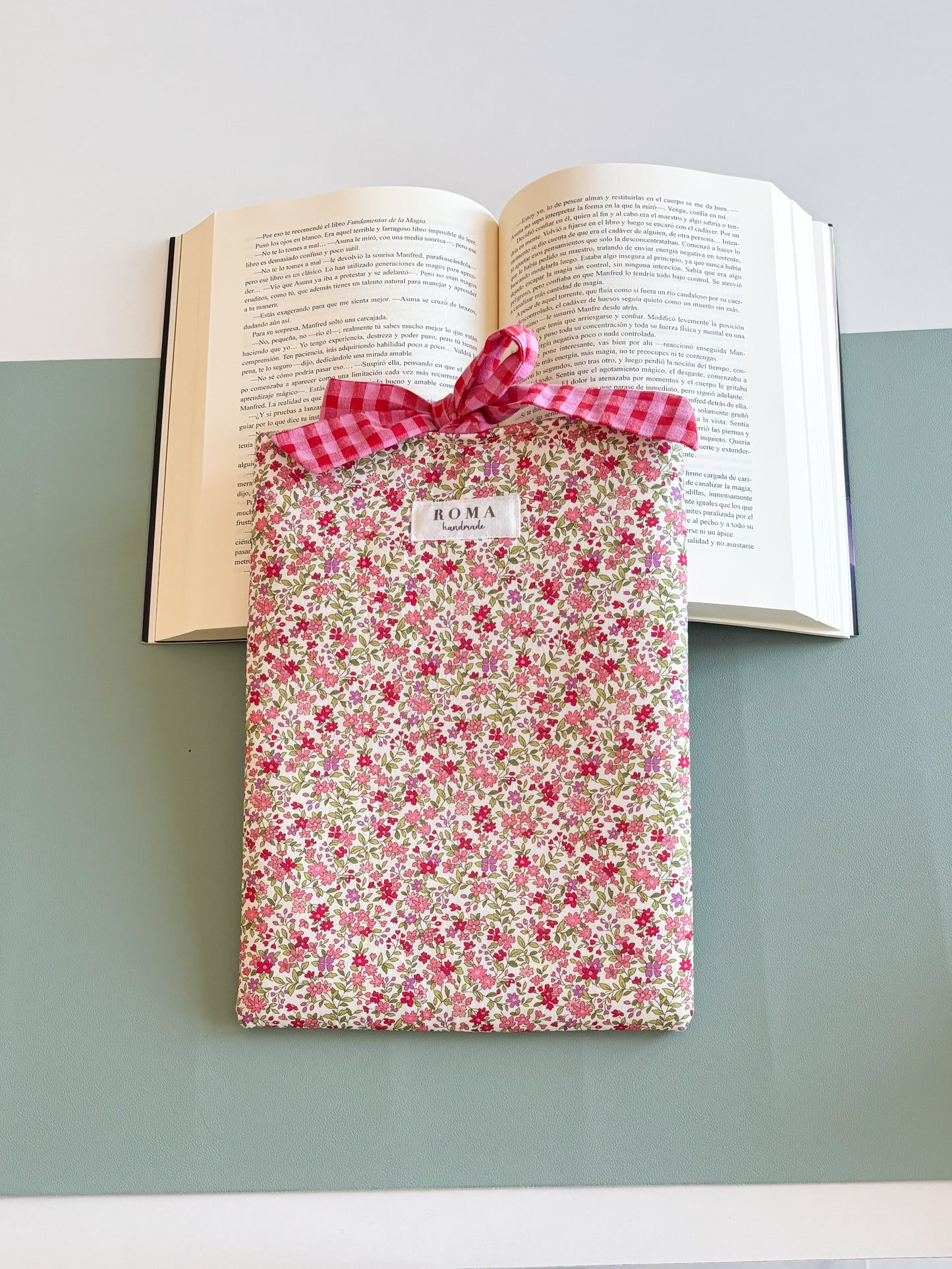 Funda para libro ZOE con lazo VICHY FRESA