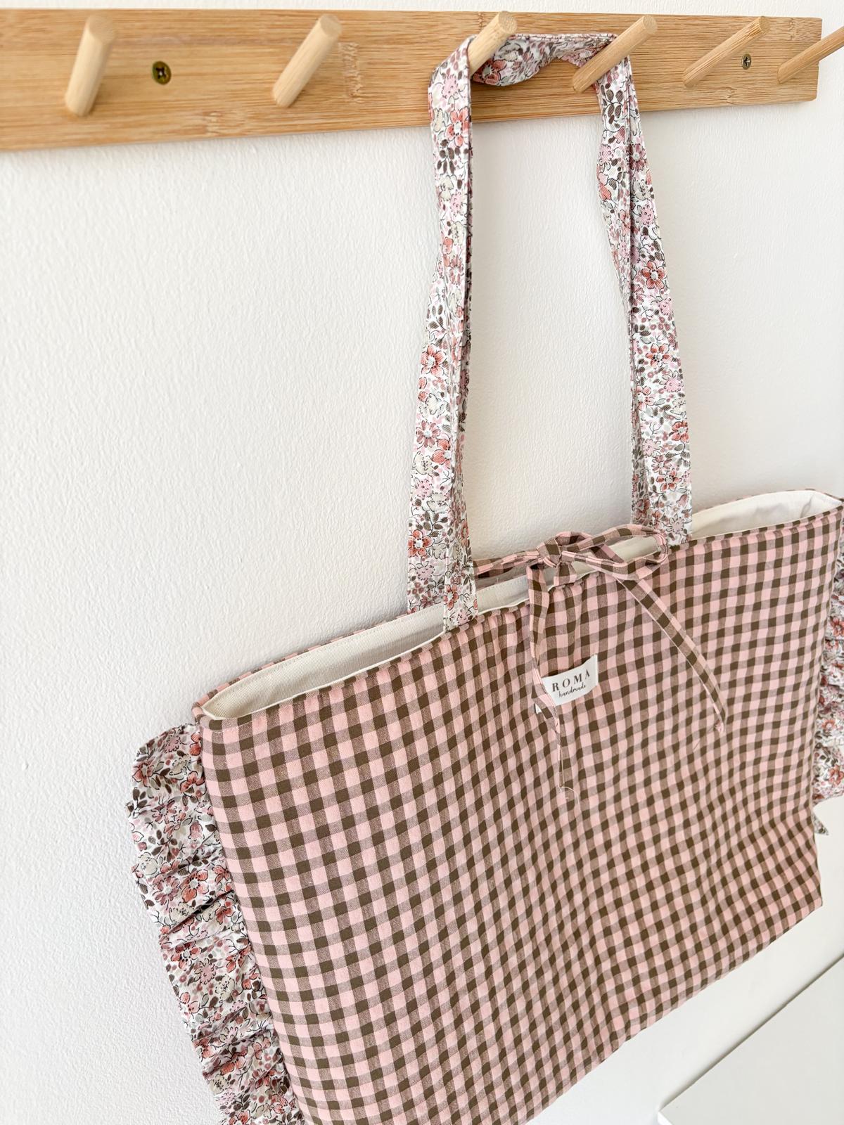 Bolso VICHY CHOCOLATE + volantes NOA hecho artesanalmente en España.