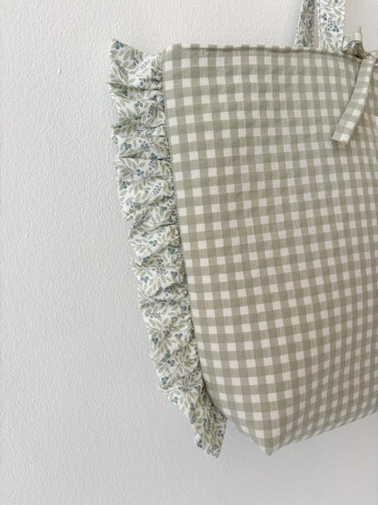 Bolso VICHY VERDE + volantes OLIVIA hecho artesanalmente en España.