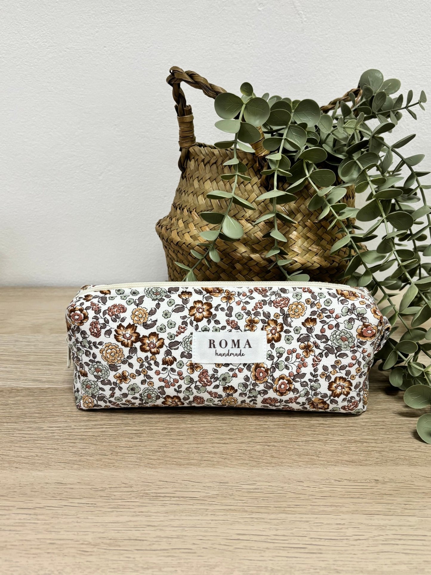 Estuche BRUNA hecho artesanalmente en España.