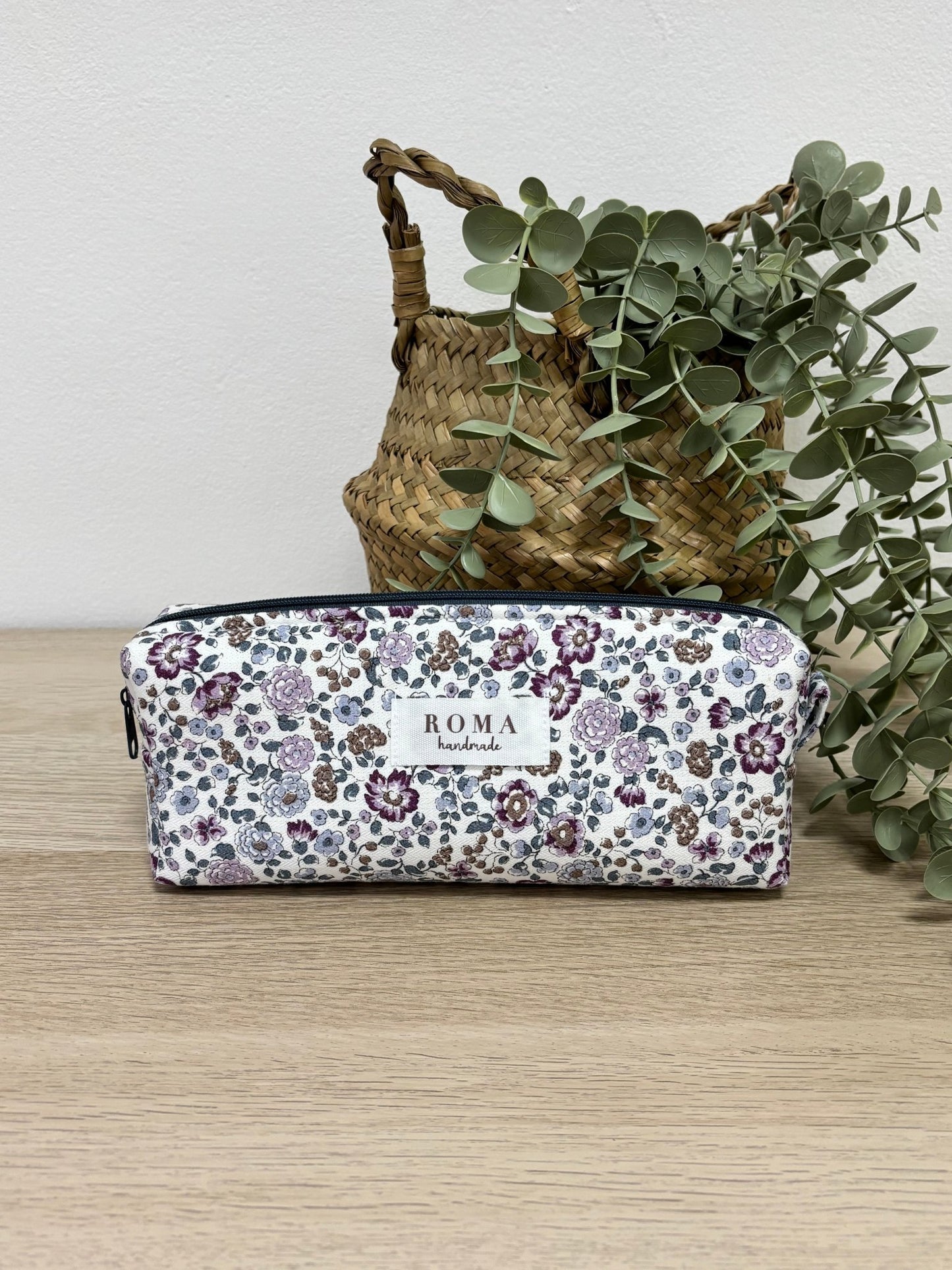 Estuche EMMA hecho artesanalmente en España.