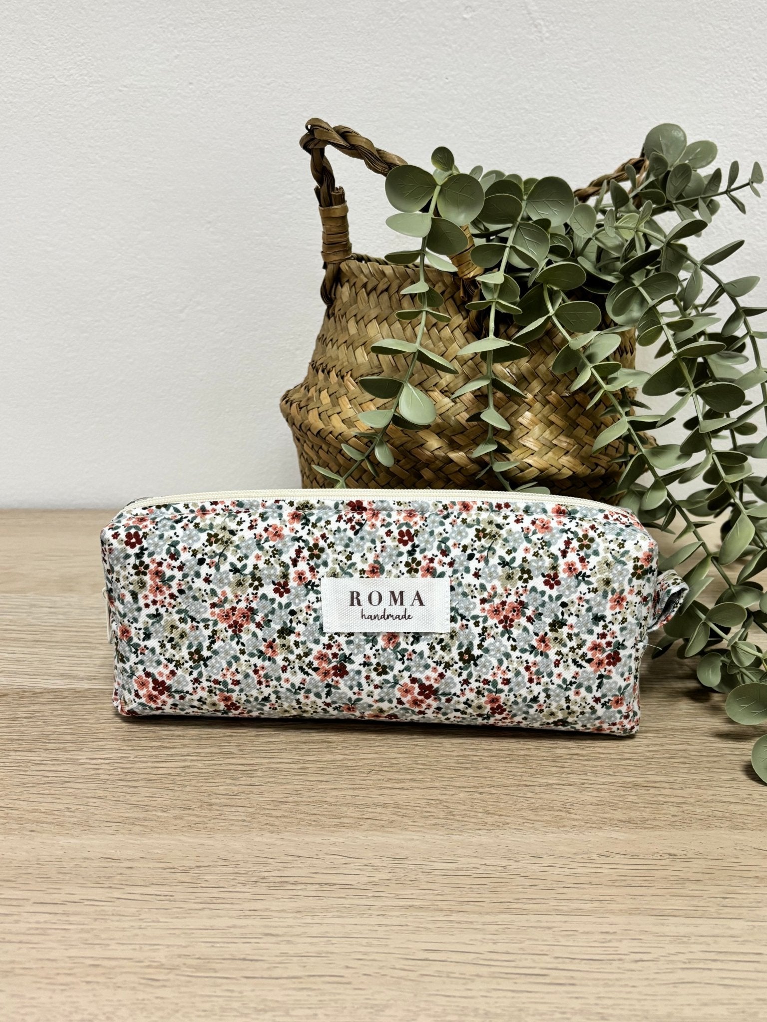 Estuche MARTINA hecho artesanalmente en España.