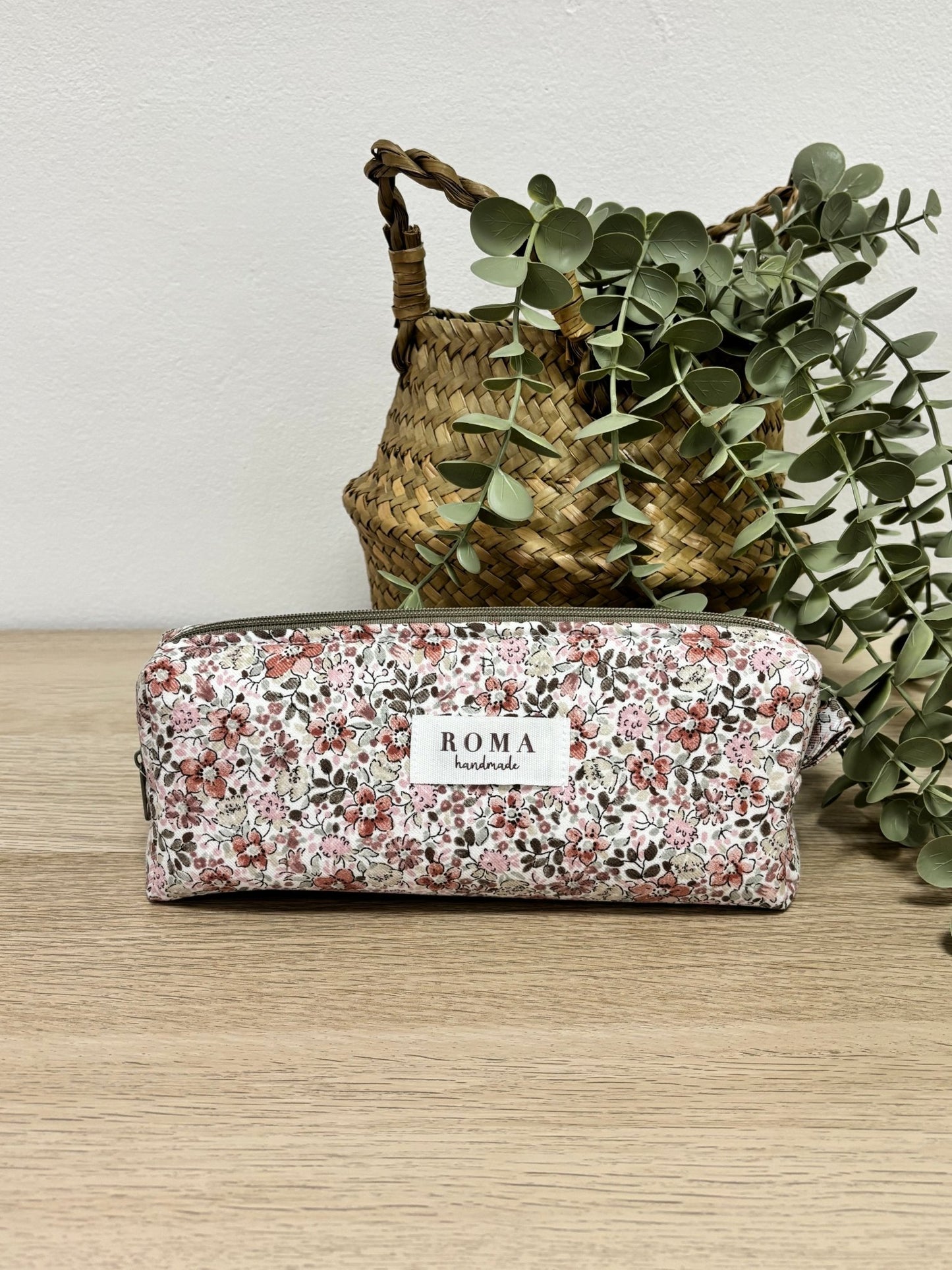 Estuche NOA hecho artesanalmente en España.