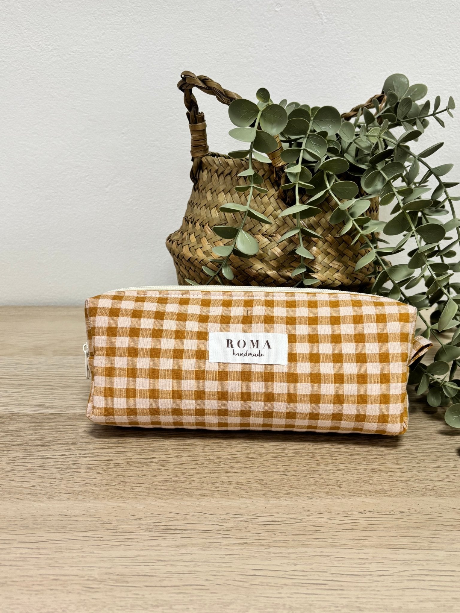 Estuche VICHY CARAMELO hecho artesanalmente en España.