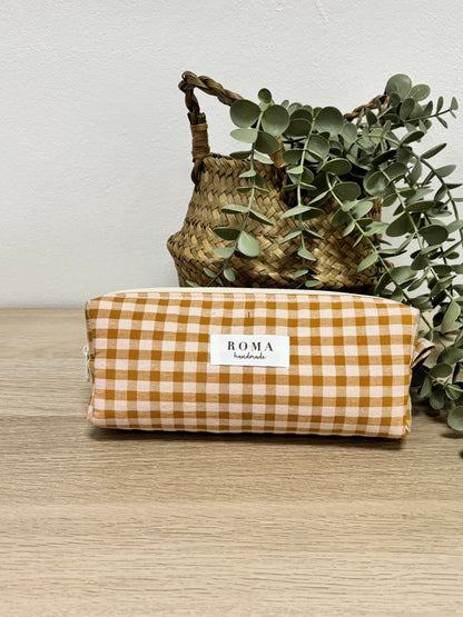 Estuche VICHY CARAMELO hecho artesanalmente en España.