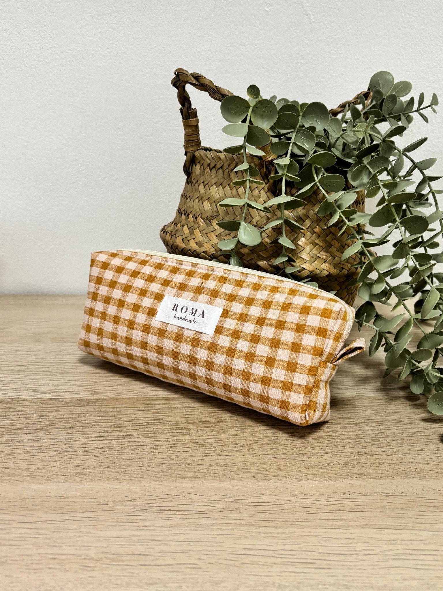 Estuche VICHY CARAMELO hecho artesanalmente en España.