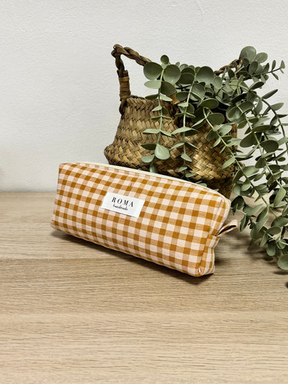 Estuche VICHY CARAMELO hecho artesanalmente en España.