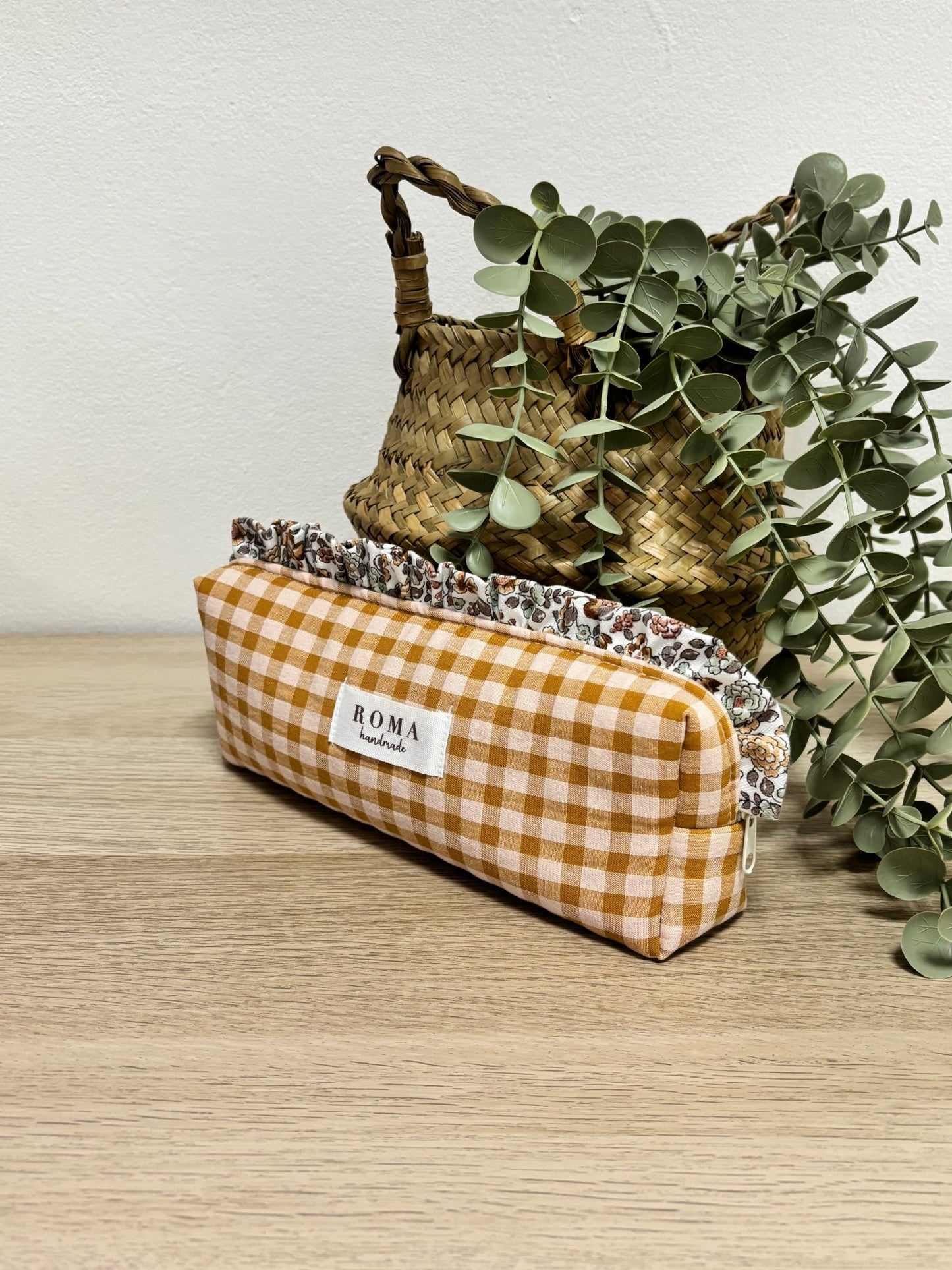 Estuche VICHY CARAMELO - BRUNA hecho artesanalmente en España.