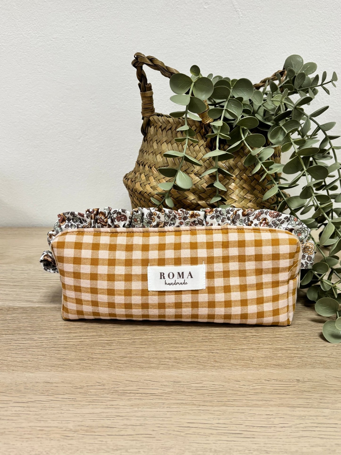 Estuche VICHY CARAMELO - BRUNA hecho artesanalmente en España.