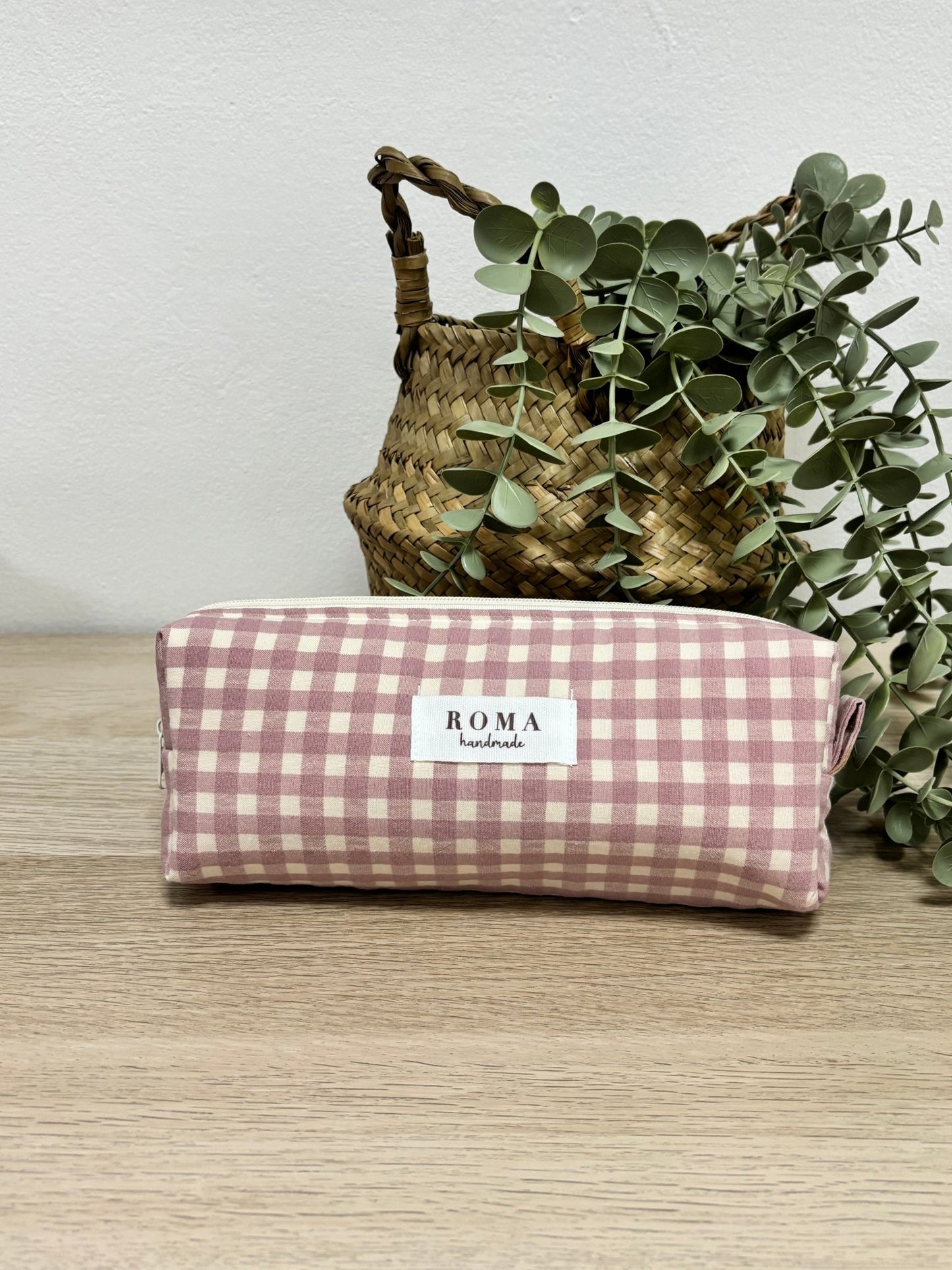 Estuche VICHY ROSA hecho artesanalmente en España.