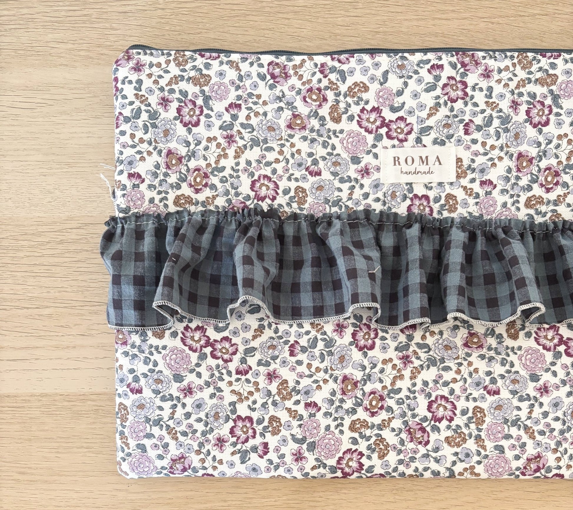 Funda ordenador o tablet EMMA + VICHY MARINO hecho artesanalmente en España.