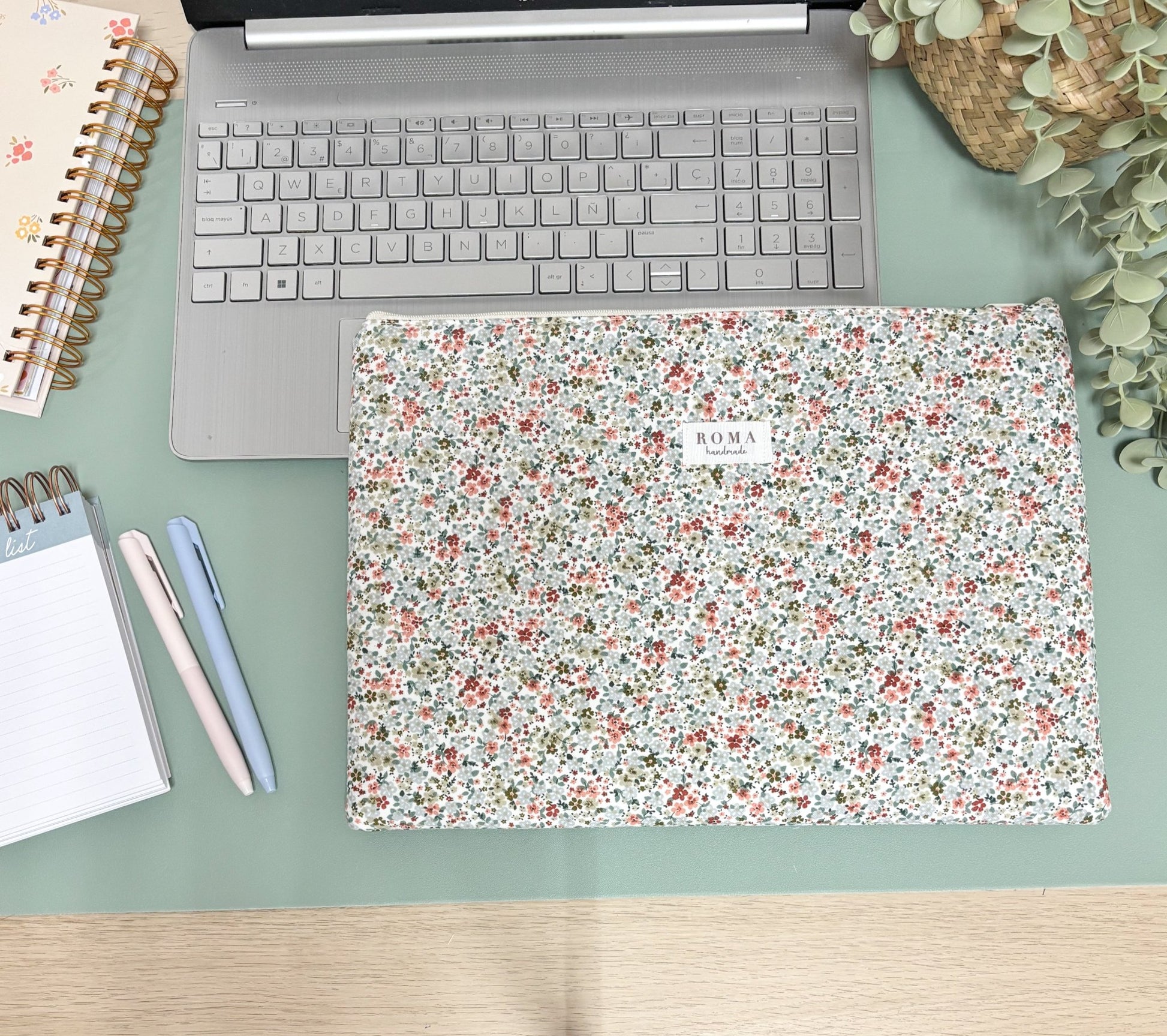 Funda ordenador o tablet MARTINA hecho artesanalmente en España.