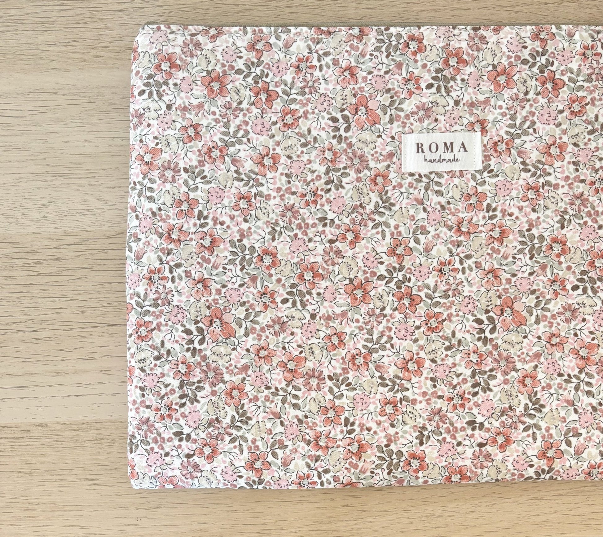 Funda ordenador o tablet NOA hecho artesanalmente en España.