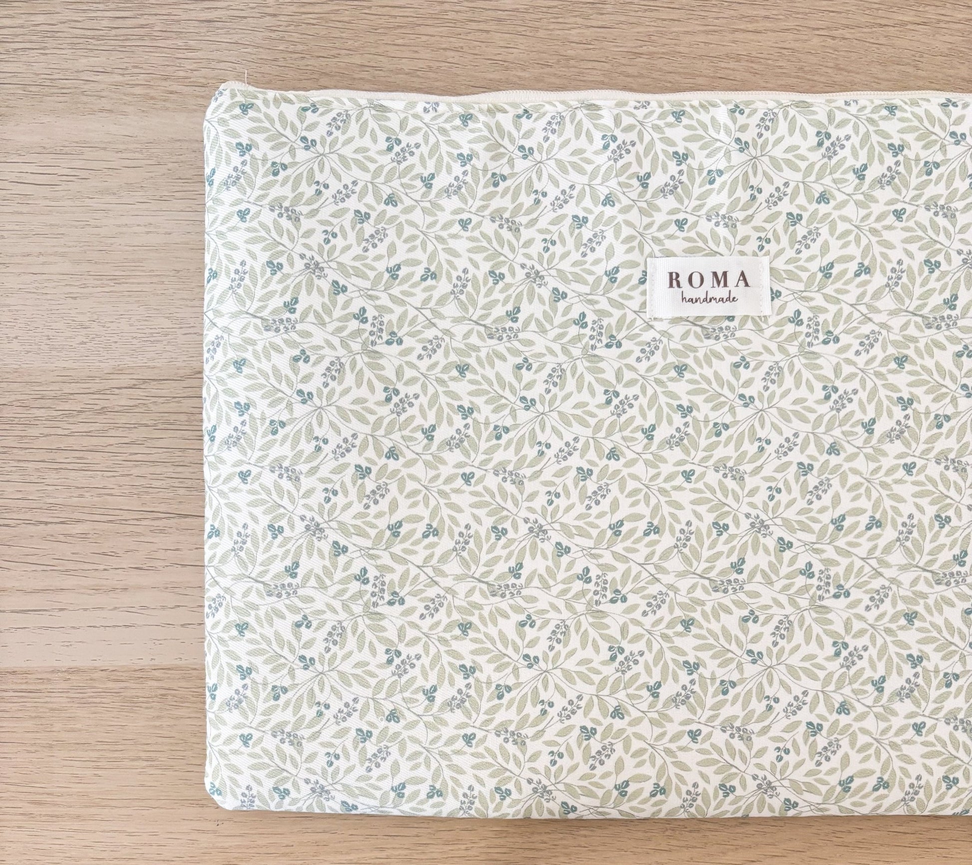 Funda ordenador o tablet OLIVIA hecho artesanalmente en España.