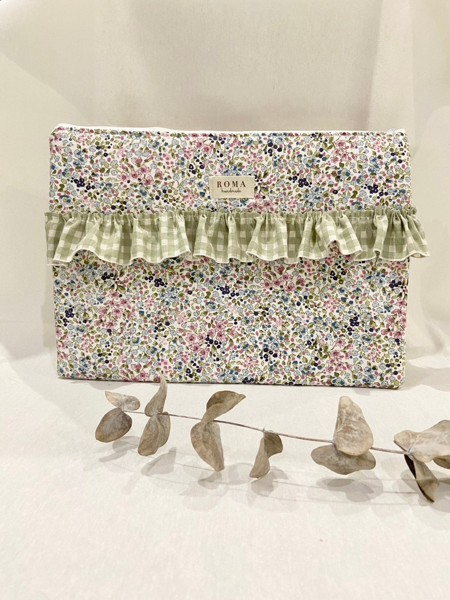 Funda ordenador o tablet PENELOPE + VOLANTE hecho artesanalmente en España.