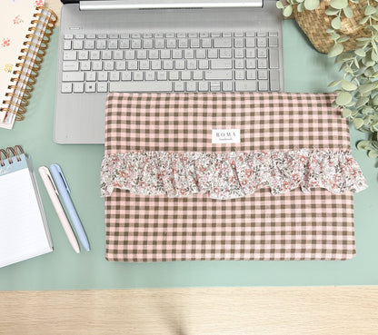 Funda ordenador o tablet VICHY CHOCOLATE + NOA hecho artesanalmente en España.