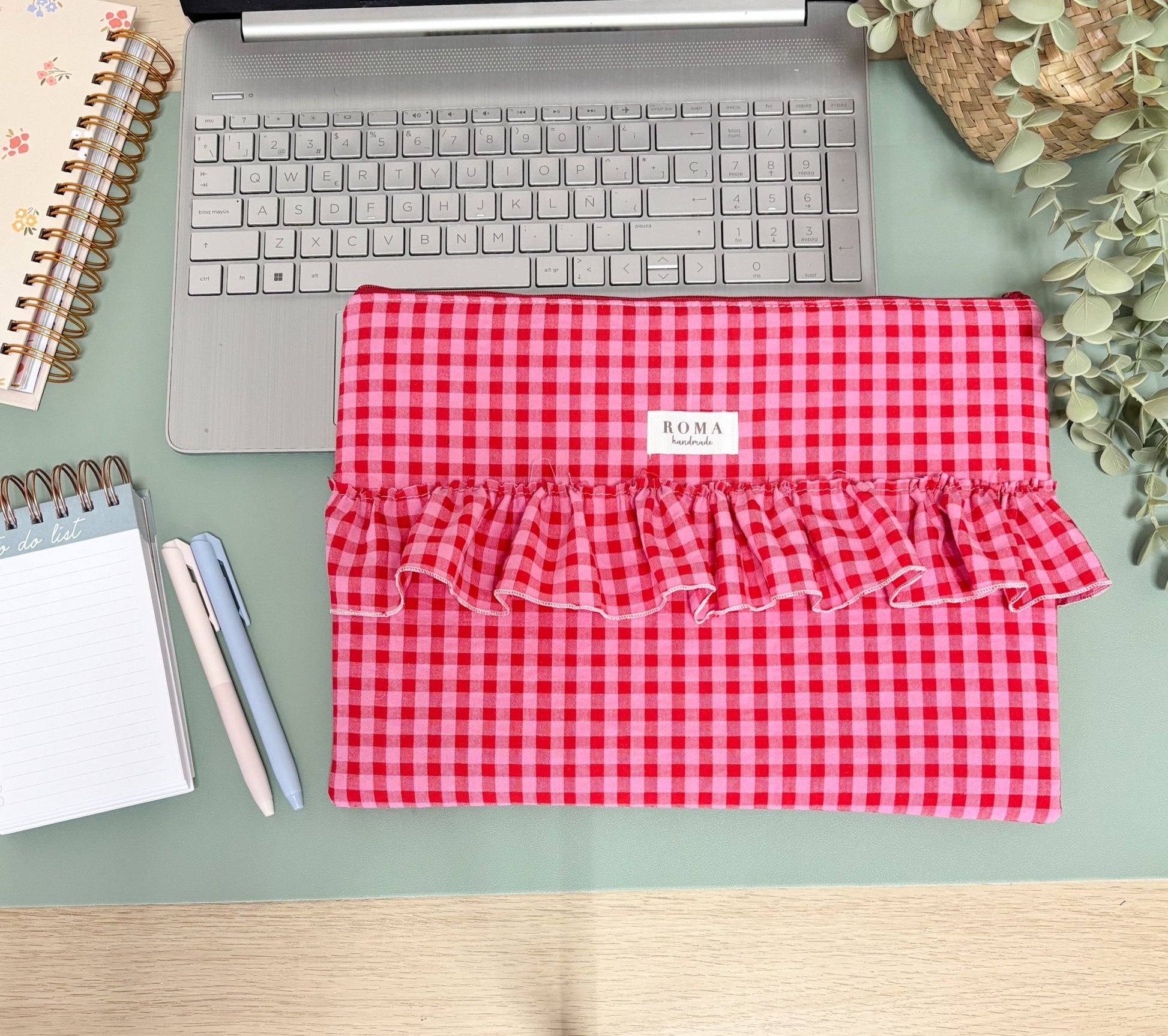 Funda ordenador o tablet VICHY FRESITA + FRESITA hecho artesanalmente en España.