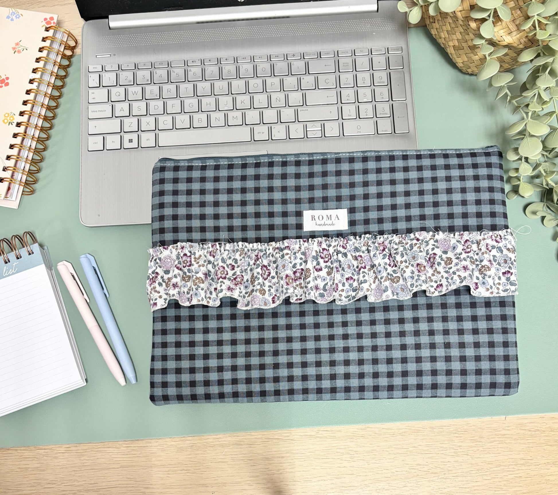 Funda ordenador o tablet VICHY MARINO + EMMA hecho artesanalmente en España.