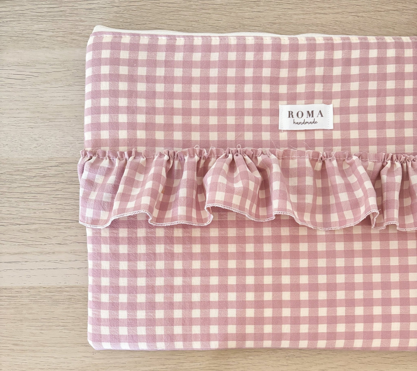 Funda ordenador o tablet VICHY ROSA + VICHY ROSA hecho artesanalmente en España.