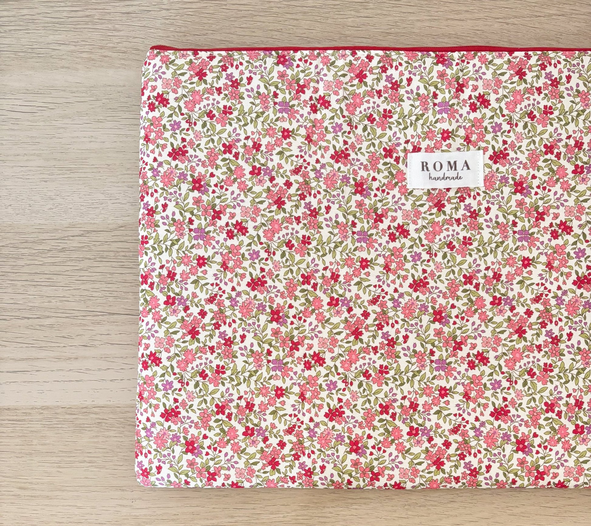 Funda ordenador o tablet ZOE hecho artesanalmente en España.