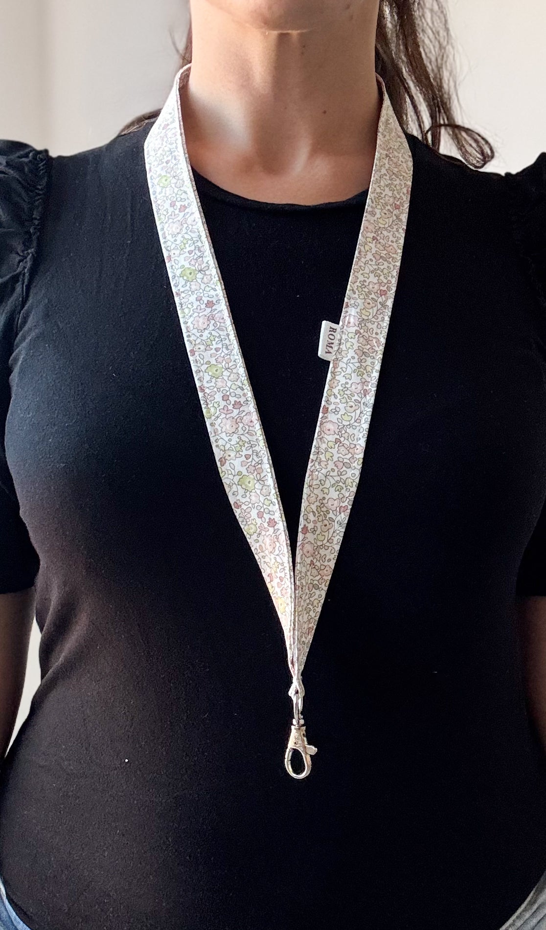 Lanyard JULIETA hecho artesanalmente en España.