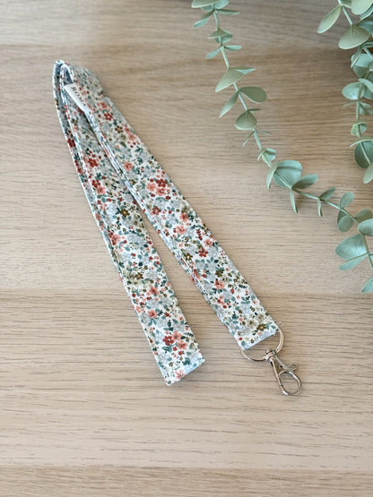 Lanyard MARTINA hecho artesanalmente en España.