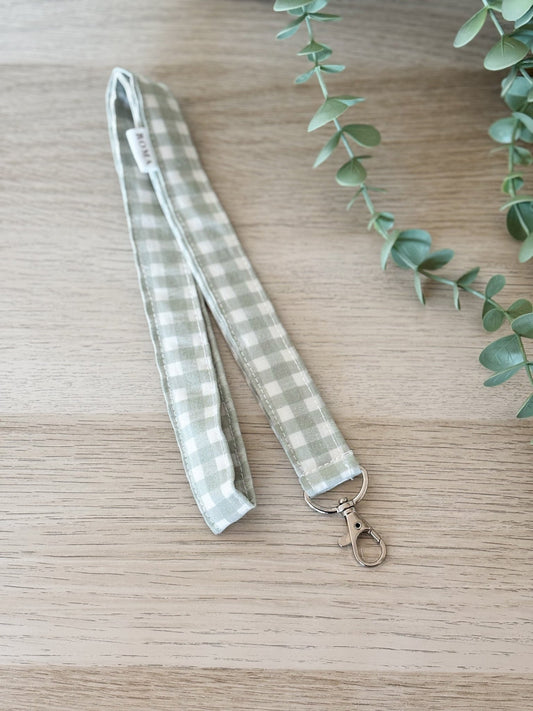 Lanyard VICHY VERDE hecho artesanalmente en España.