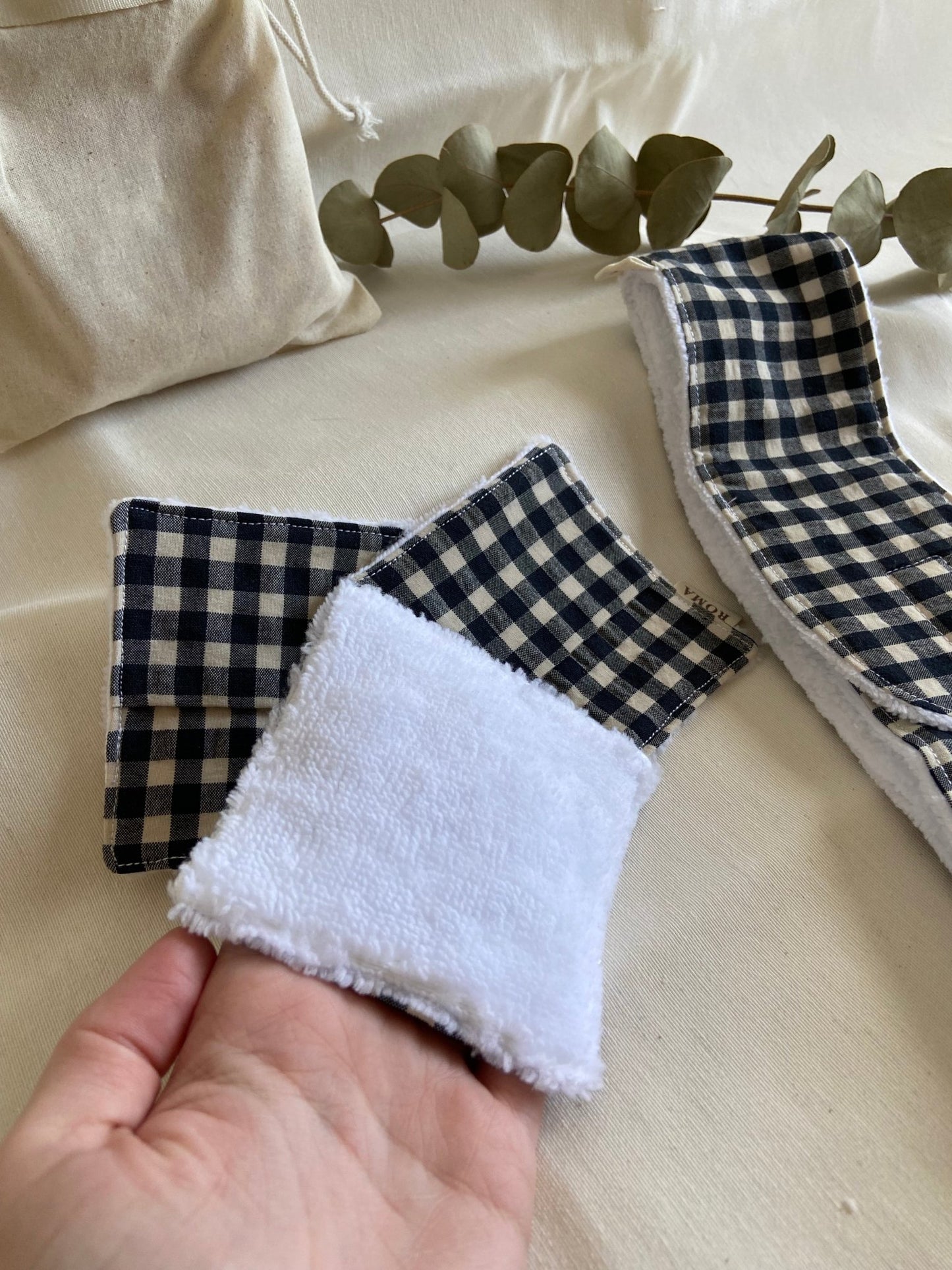 Pack Skincare reutilizables VICHY NEGRO hecho artesanalmente en España.