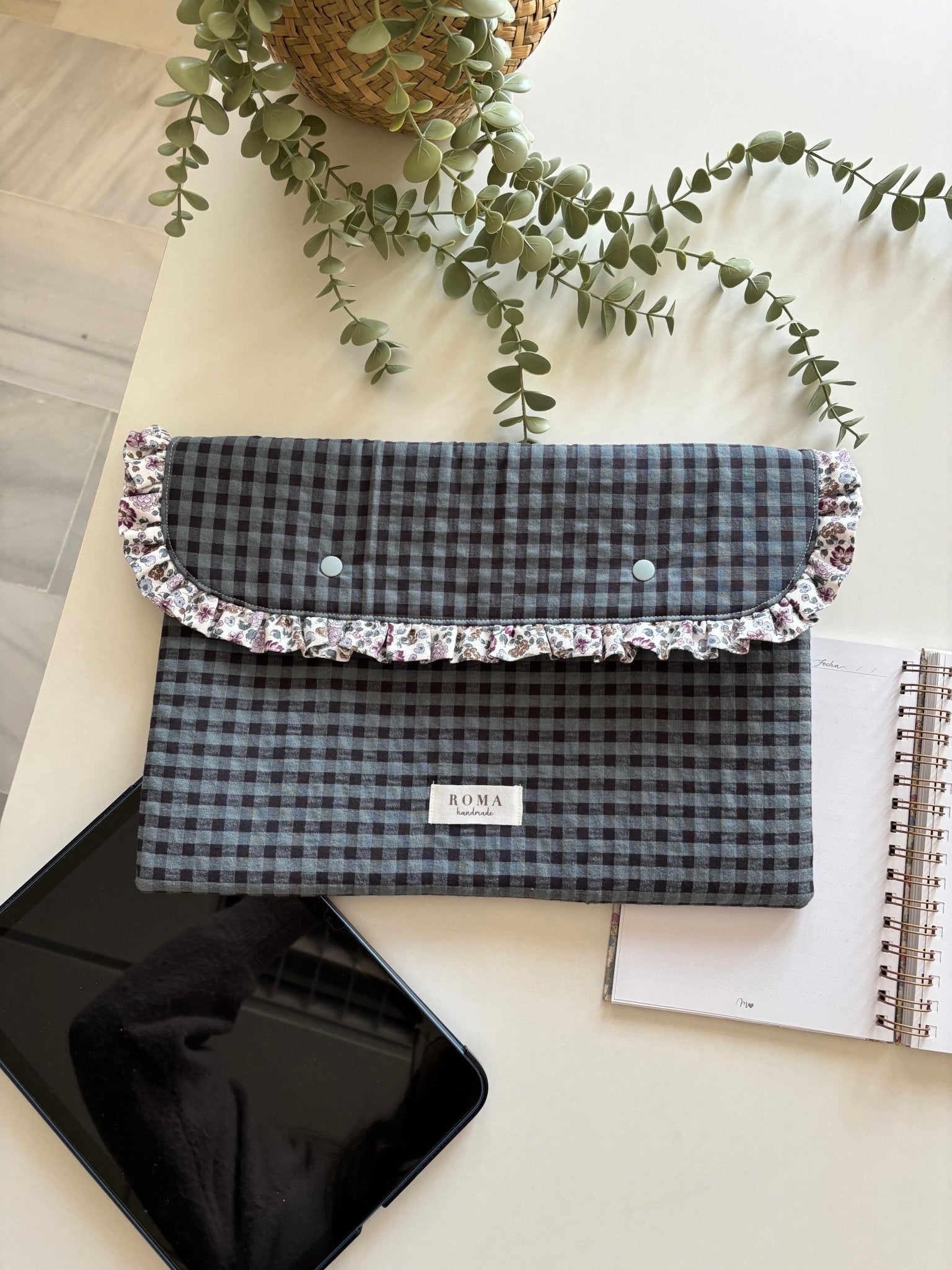 Portadocumentos VICHY MARINO hecho artesanalmente en España.